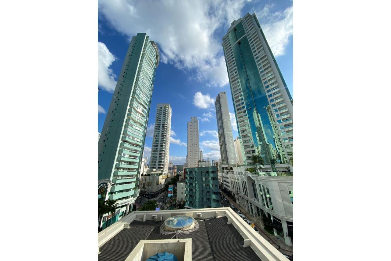 Rut23 - Quadra Mar, 4 Dorm, Sacada, Tv's Smart Apartment Balneario Camboriu